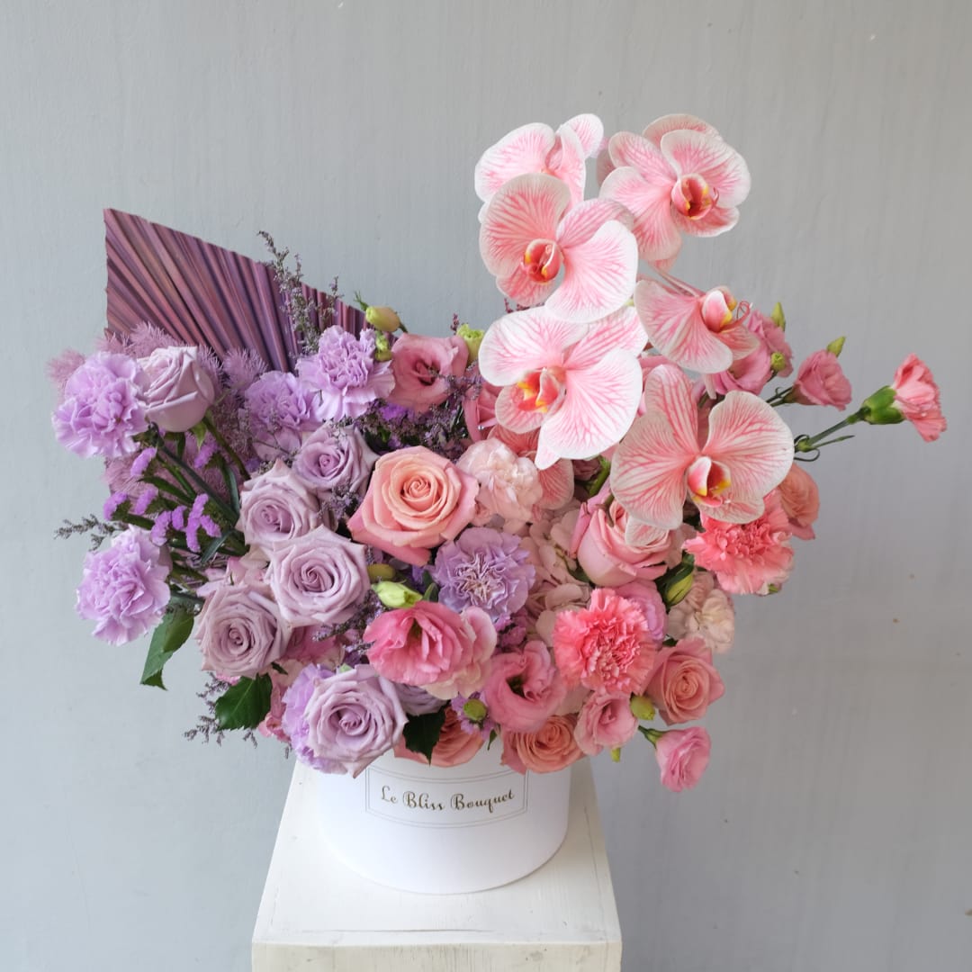 Flowers Table